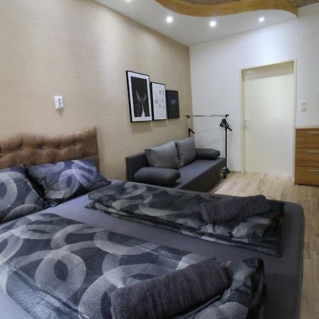 Private Quad Bedroom With Bathroom Rf3 Wien Ngoại thất bức ảnh
