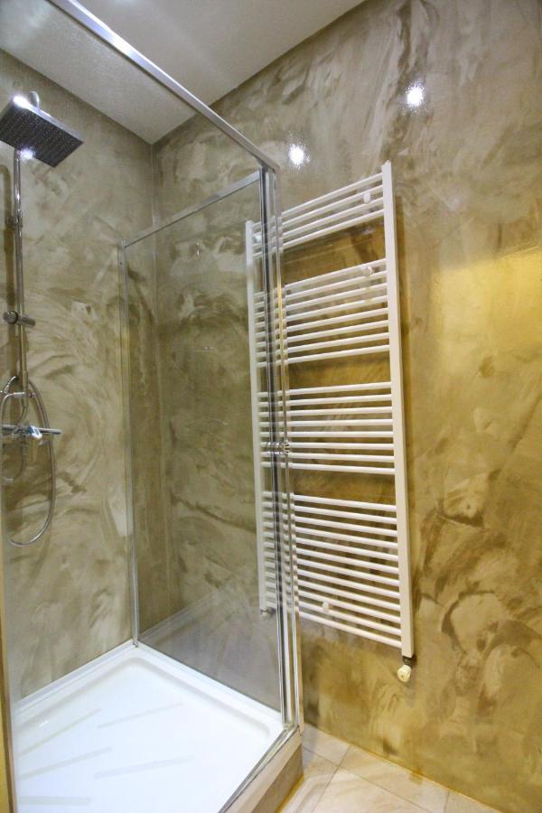 Private Quad Bedroom With Bathroom Rf3 Wien Ngoại thất bức ảnh