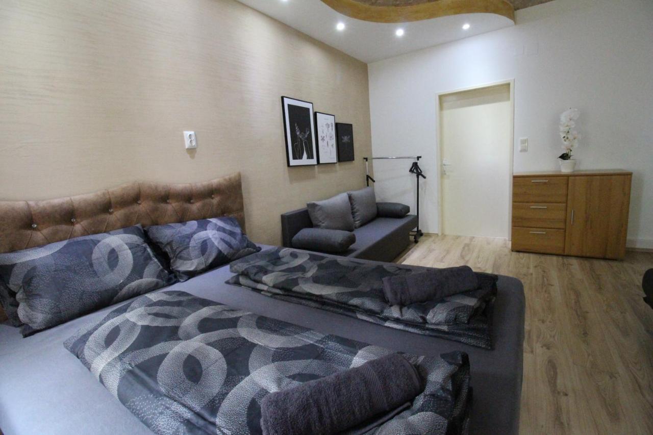 Private Quad Bedroom With Bathroom Rf3 Wien Ngoại thất bức ảnh